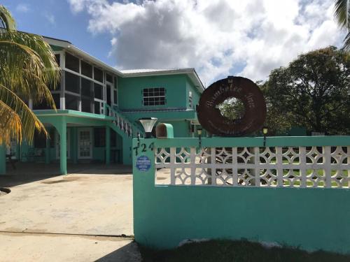 Ladyville Hotel | Bamboleo Inn