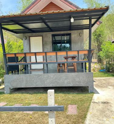 Khlong Wan House | Ban Rim Nam Klongwan