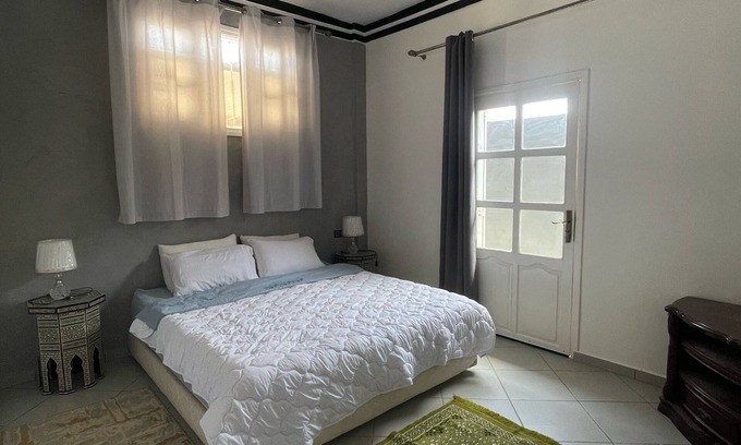Tamri Hotel | Banana Surf House