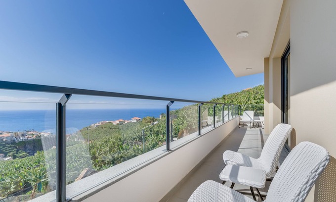 Camara de Lobos Apartment | Banana Tree
