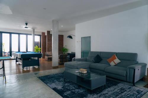 Pelabuhan Klang Villa | Bandar Botanic Klang lux bungalow Home stay