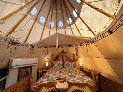 Bandera House | Bandera Stronghold - Cochise Tipi