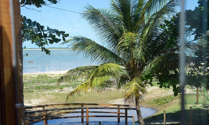 Caravelas Ski Chalet | Bangalô incrível à beira-mar da Praia do Grauçá/BA