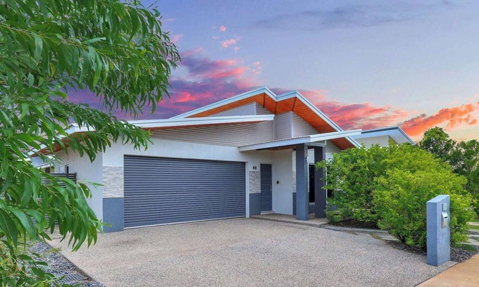 Zuccoli House | Banksia House | Modern 3 Bed 2 Bath