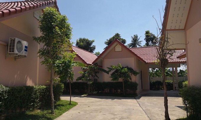 Maha Rat Hotel | Banmai Resort