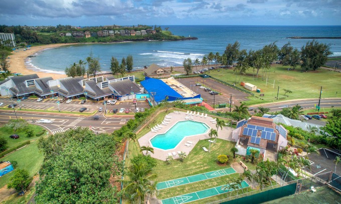 Nawiliwili Condo | Banyan Harbor #F71, Walk to Beach, Wifi, AC, Pool, Parking, Laundry