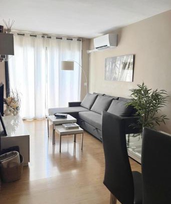 Barbastro Apartment | Barbastro urban home
