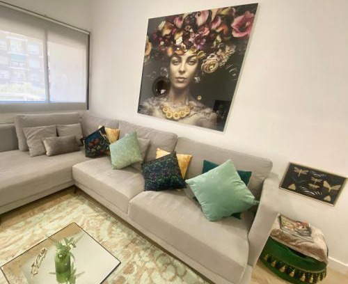 Navas Apartment | Barcelona Chic Apartments- Free Parking - 10 min BCN centre by metro