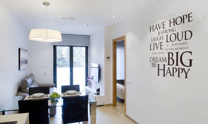 La Font de la Guatlla Apartment | BARCELONA | LUXURIOUS APARTMENT W/BALCONY ¦