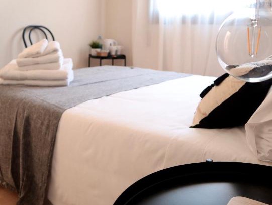 El Prat de Llobregat House | Barcelona PR Guesthouse