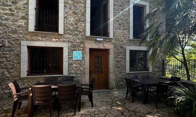 Penamellera Alta Cottage | "BARDALES HOUSE"
