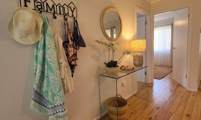Shoalhaven Heads House | Barefoot At The Heads. Pet Friendly