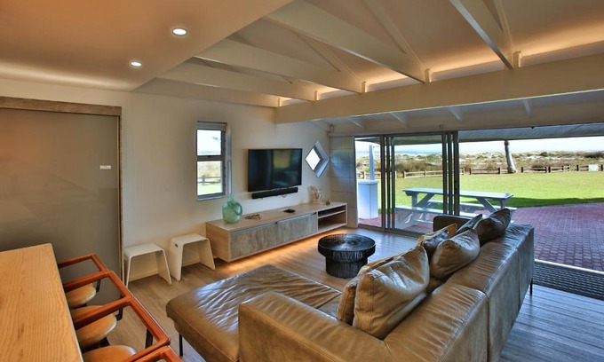 Langebaan House | Barefootin Beachfront Cottage, Loadshedding-Proof, Steps Away from Langebaan Main Beach Bliss