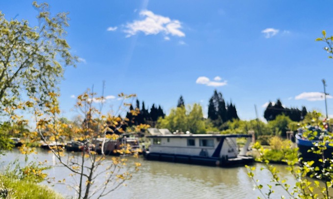 Mas-Saintes-Puelles Boat Rental | Barge docked on the Canal du Midi