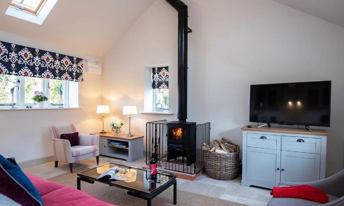 Alresford House | Barley Cottage