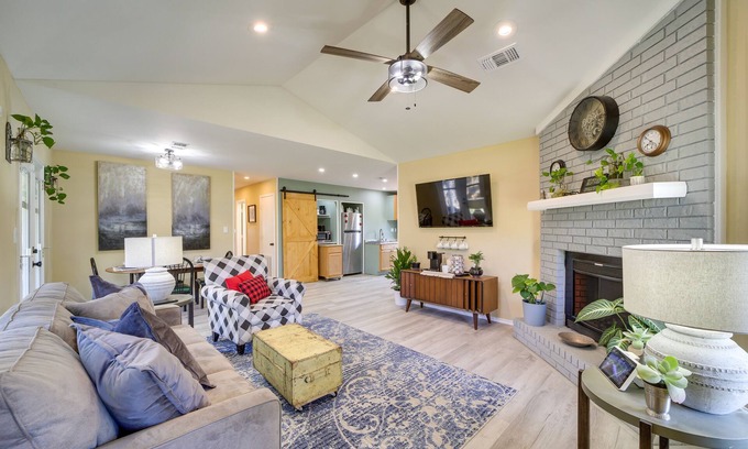Barling House | Barling Vacation Rental: Fenced-In Yard w/Hot Tub