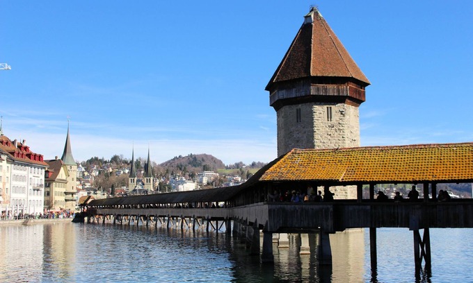 Alpnach Apartment | BARLIS - stylish holidays in a renovated village house near skiregions