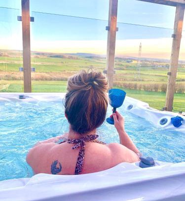 Cronberry House | Barlosh Barony Tpod Lodge Ayrshire, elec jacuzzi, BBQ, Firepit, Pizza Oven, indoor outdoor terrace with amazing views, spacious inside and out
