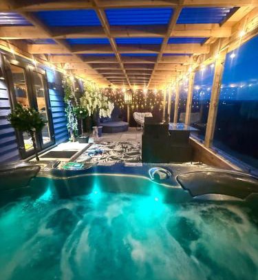 Cronberry Cabin | Barlosh Luxury Tpod PiperHill pool table, hot tub, 2 indoor outdoor terraces, BBQ, Firepit, lots of extras