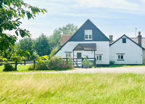 Graffham House | Barn Cottage -Westerlands