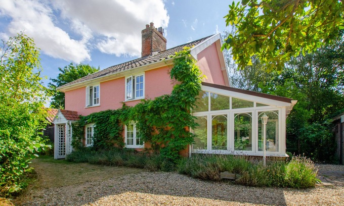 Yoxford House | Barn Meadow Cottage - Three Bedroom House, Sleeps 6
