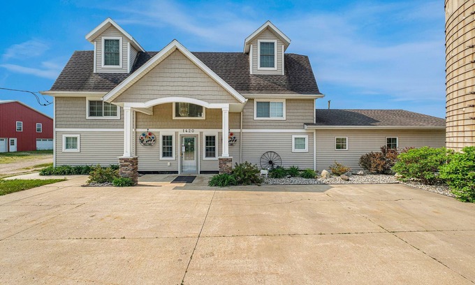 Byron Center House | Barn Swallow – Spacious, Private First Floor in a Historic Dairy Barn
