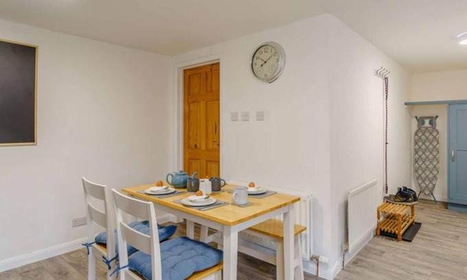 Cockermouth Cottage | Barncroft: Dogs welcome, dog care services offered