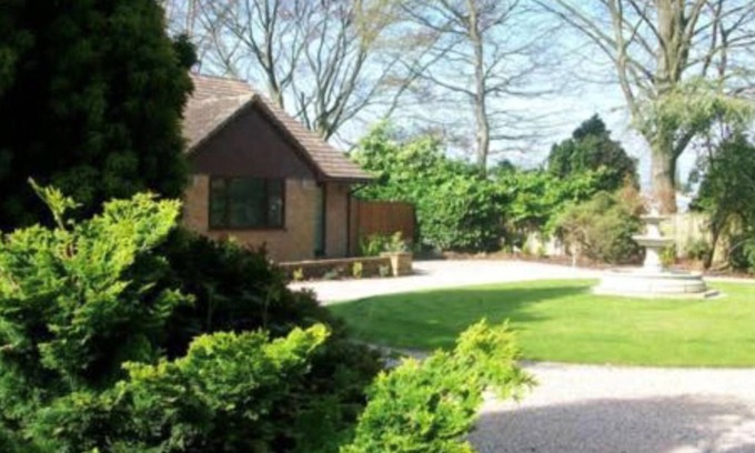 Ockbrook Bed & Breakfast | Barncroft Luxury Guest House