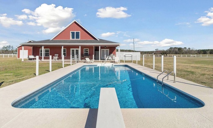 Eden House | Barndominium, Private Pool, large groups allowed, country living