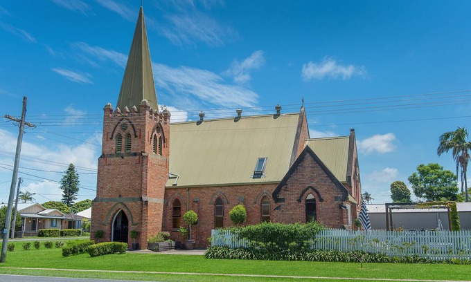 Gladstone Other | Barney Church House