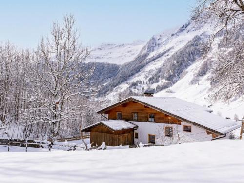 Rauris House | Barney M