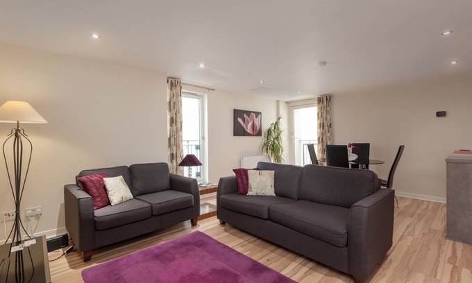 City Centre Glasgow Apartment | Barony Bell Apartment
