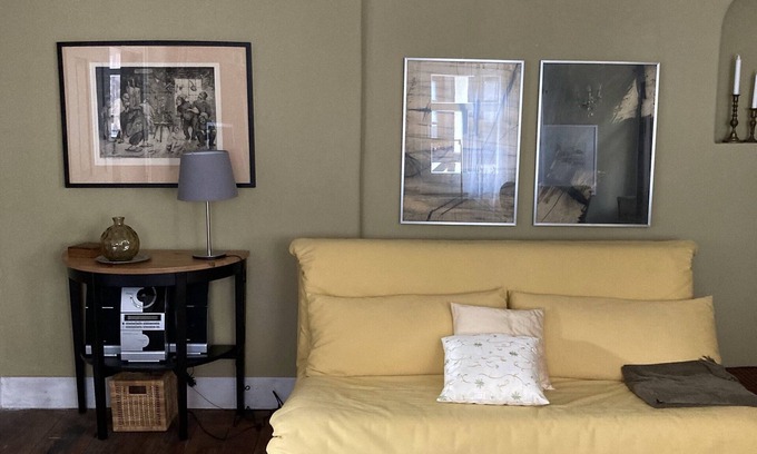 Aub Apartment | Baroque apartment (110sqm) on the 1st floor for 4 people
