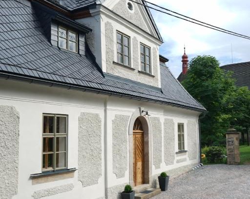 Splzov Apartment | Baroque chaplain house Kaplanka 1796 A. D. - historical luxury apts in Bohemian Paradise