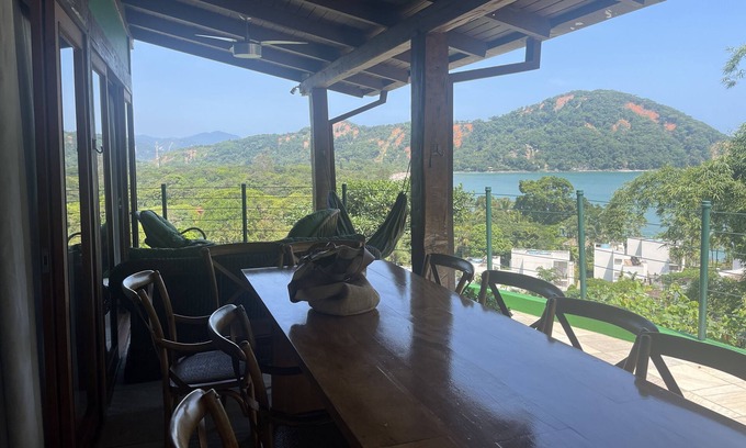 Barra do Sahy House | Barra do Sahy Incrível! Vista e Conforto