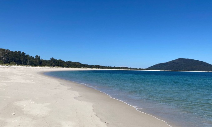 Hawks Nest House | Barralong Beach House