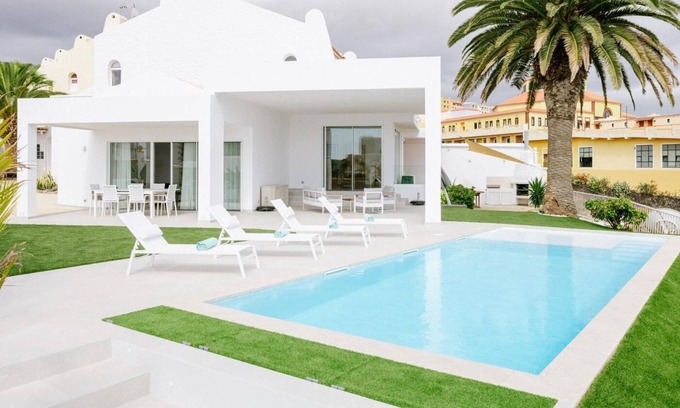 Costa Adeje Villa | Barranco del Mar: 4BR- heated pool.