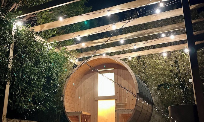 Port Lincoln House | Barrel Sauna, Wood-fired pizza Oven, Bay Views, Fire pit, Play Set, Pet Friendly