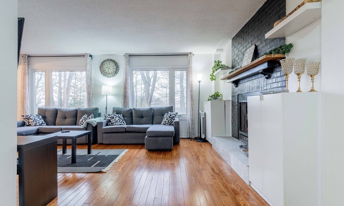 Barrie House | Barrie downtown home rental