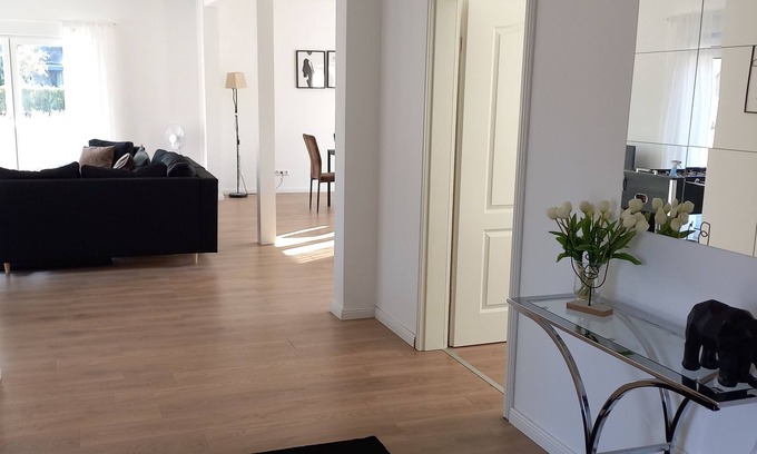 Adelheidsdorf House | Barrier-free house with terrace and free parking space