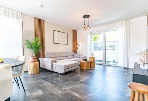 Hachenburg Apartment | Barrierefreie Luxusoase I SnapLiving Apartments