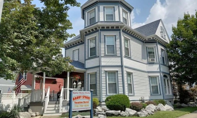Olean House | Barry Street Historical Loft - But so much more!