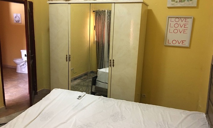 Conakry House | BARRY TALL GUEST HOUSE