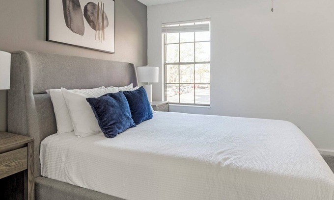 Sunbeam Apartment | Barsala l Cozy 2BD Apartments at Timberwalk, Jacksonville