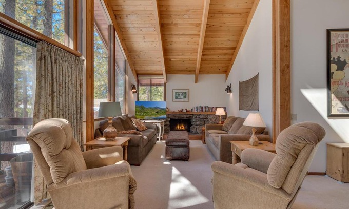 Lake Forest House | Base Camp- Hot Tub, Large Deck, Wood Fireplace, Short Drive to Ski Resorts!