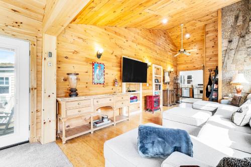 Banner Elk House | Base Camp Lodge
