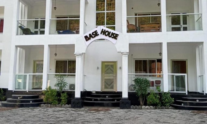 Limbe Apartment | Base House