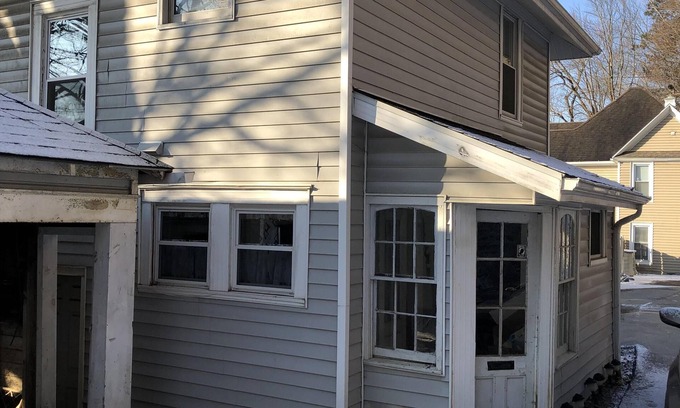 Oneonta House | Baseball Bungalow Retreat