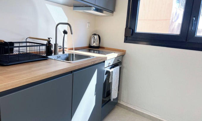 Kavala Apartment | Basement Apartment