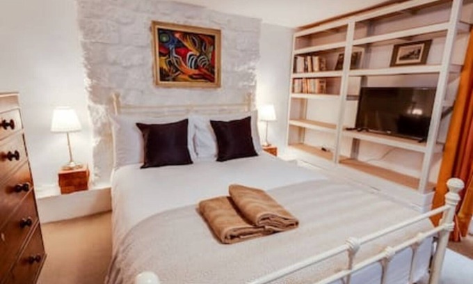 Summertown Apartment | Basement Studio in Summertown with kitchenette